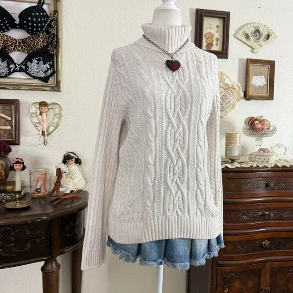 cozy girly grunge preppy coquette white cable knit turtleneck sweater - Picture 3 of 5